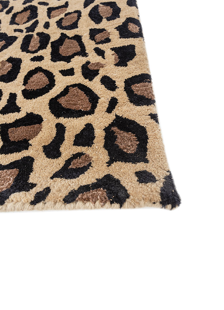 wild wanderlust gold wool and viscose hand tufted Rug - Corner