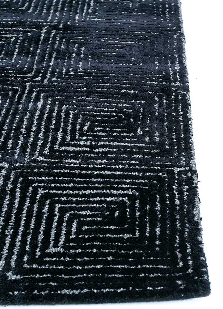pathways grey and black wool and viscose hand tufted Rug - Corner