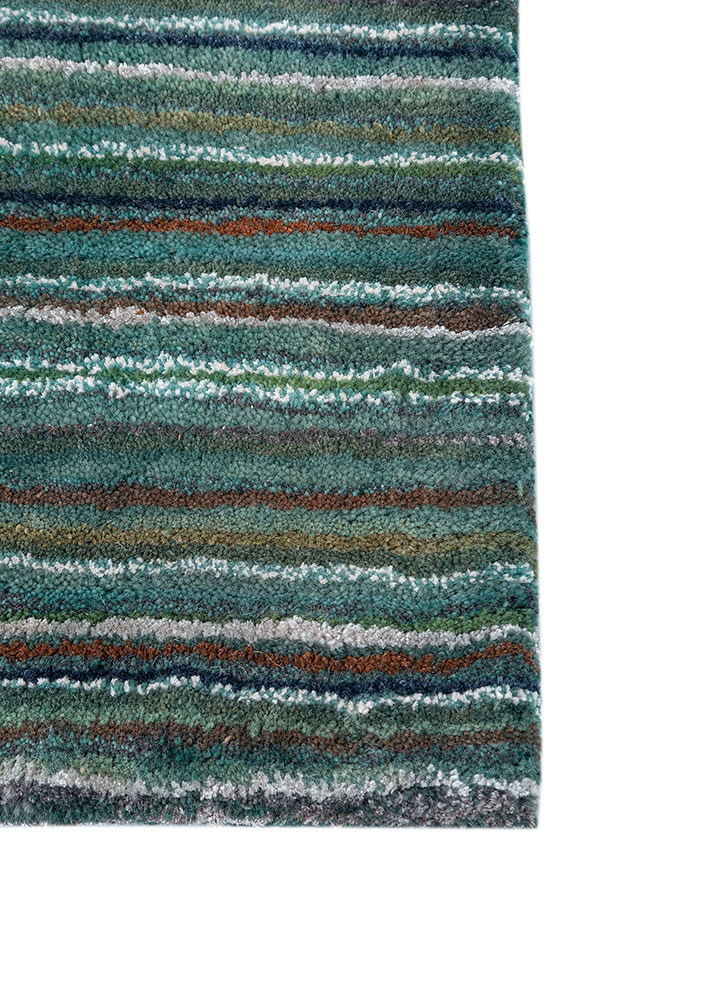 linear grey and black wool and viscose hand tufted Rug - Corner