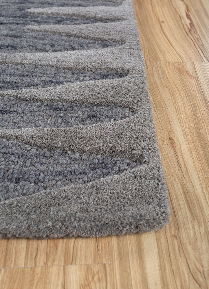 contour grey and black wool hand tufted Rug - Corner