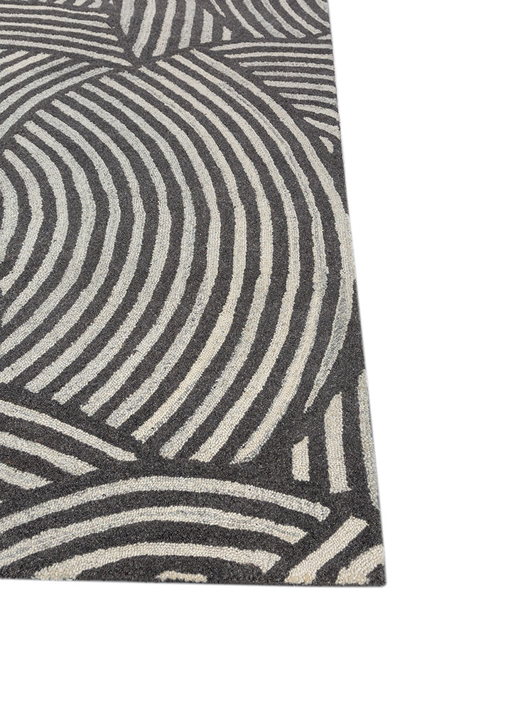 pathways grey and black wool and viscose hand tufted Rug - Corner