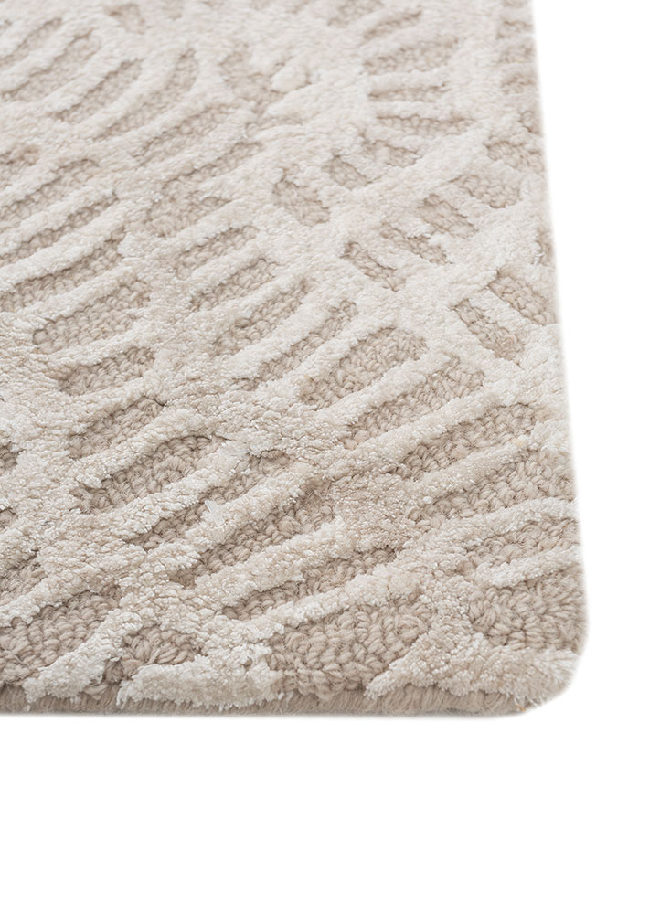 aurelia ivory wool and viscose hand tufted Rug - Corner