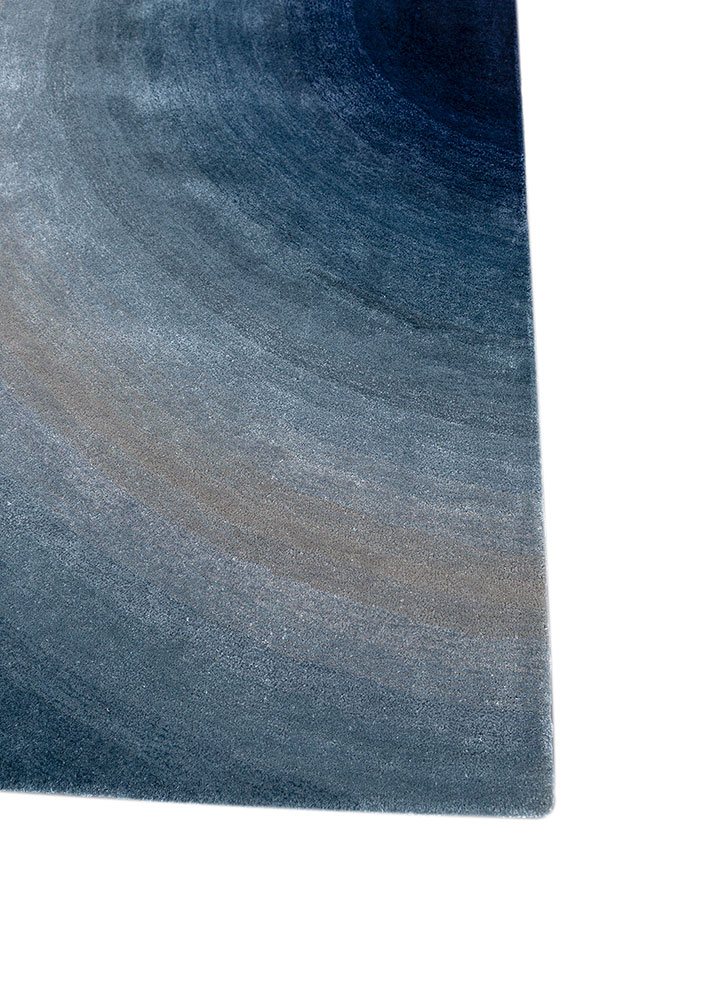 chroma blue wool and viscose hand tufted Rug - Corner