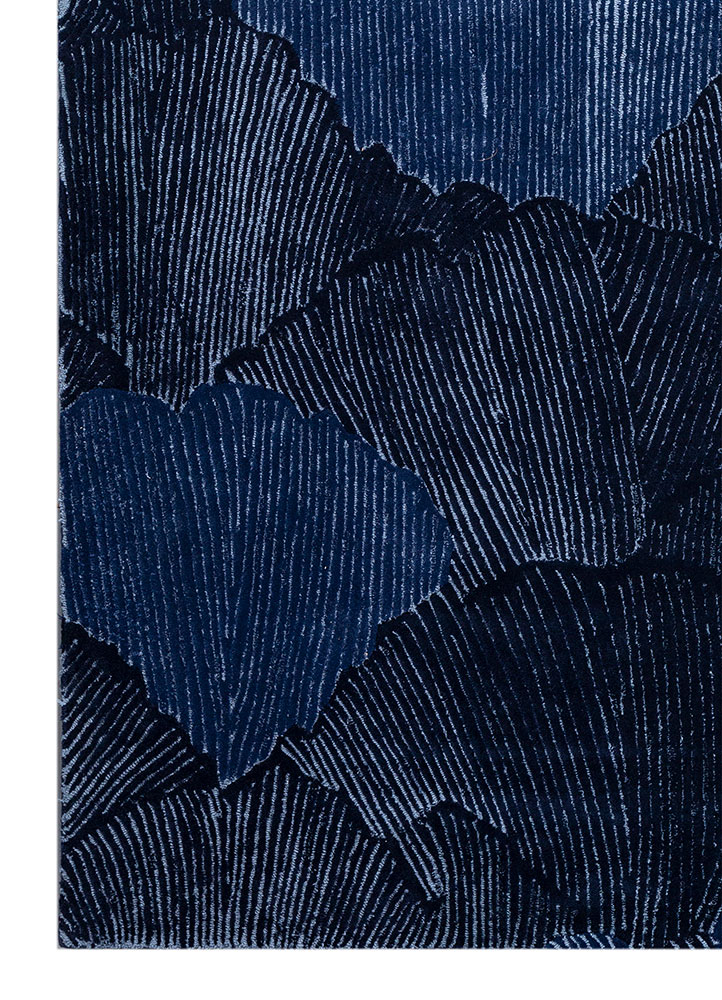 aurelia blue wool and viscose hand tufted Rug - Corner