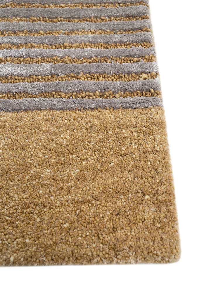 linear grey and black wool and viscose hand tufted Rug - Corner