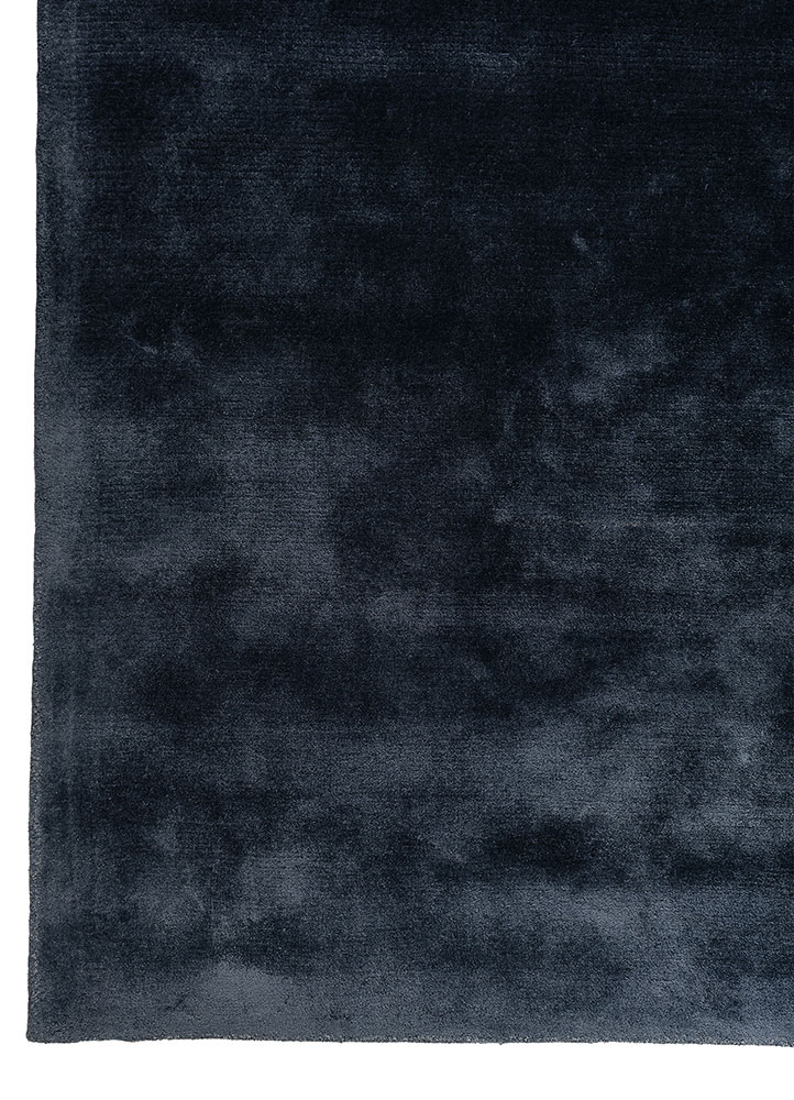 cera blue viscose hand tufted Rug - Corner