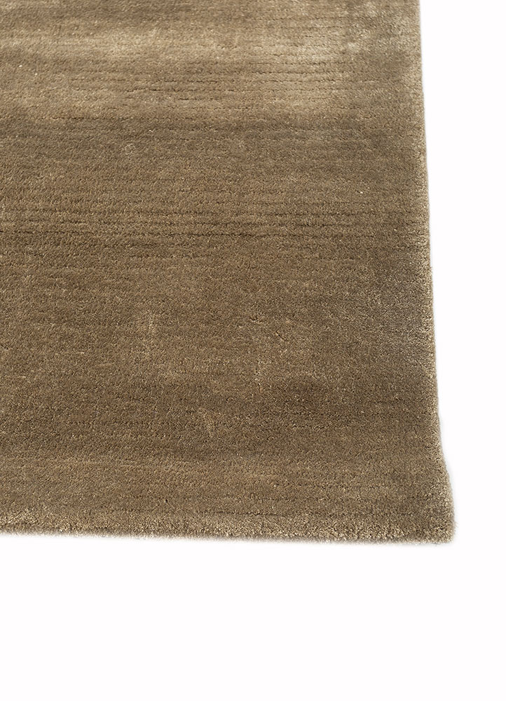 cera green viscose hand tufted Rug - Corner