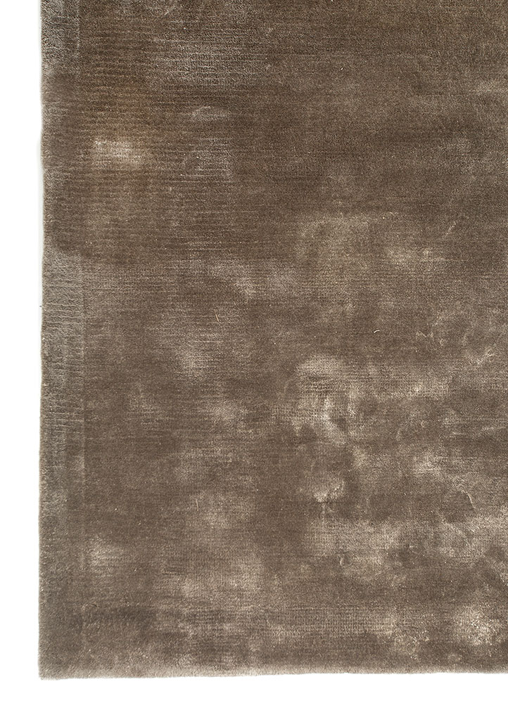 cera green viscose hand tufted Rug - Corner