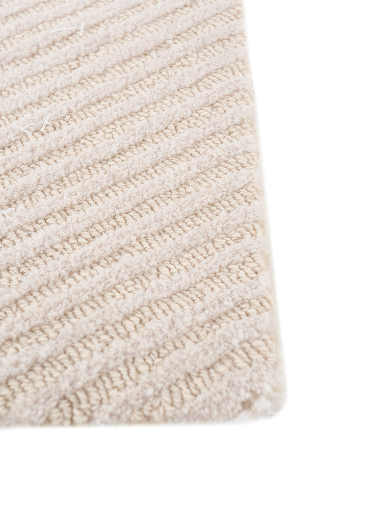 pathways ivory wool and viscose hand tufted Rug - Corner