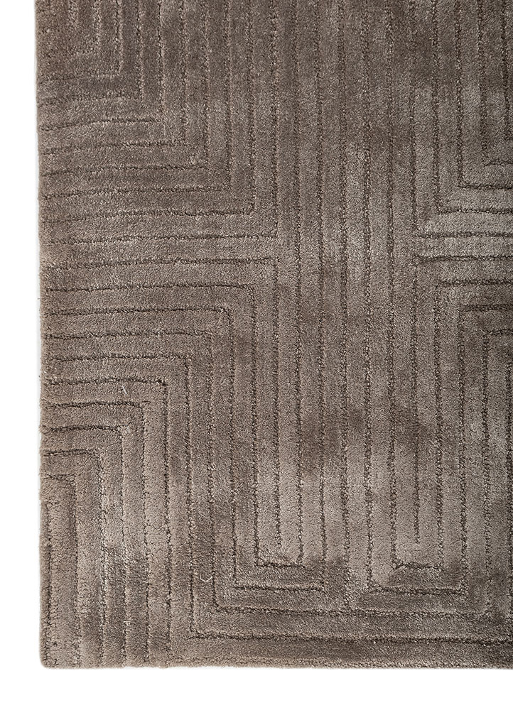 cera grey and black viscose hand tufted Rug - Corner