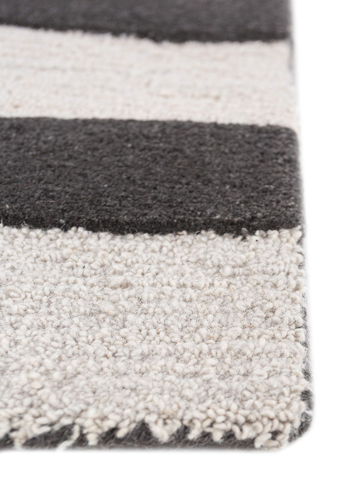 linear blue wool and viscose hand tufted Rug - Corner