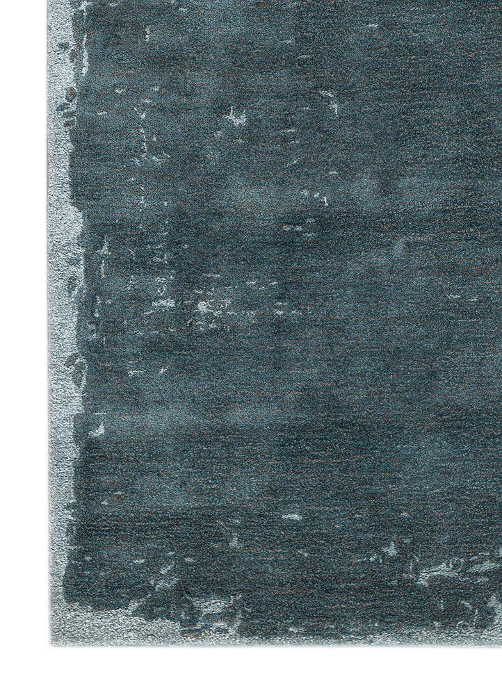 white noise blue wool and viscose hand tufted Rug - Corner