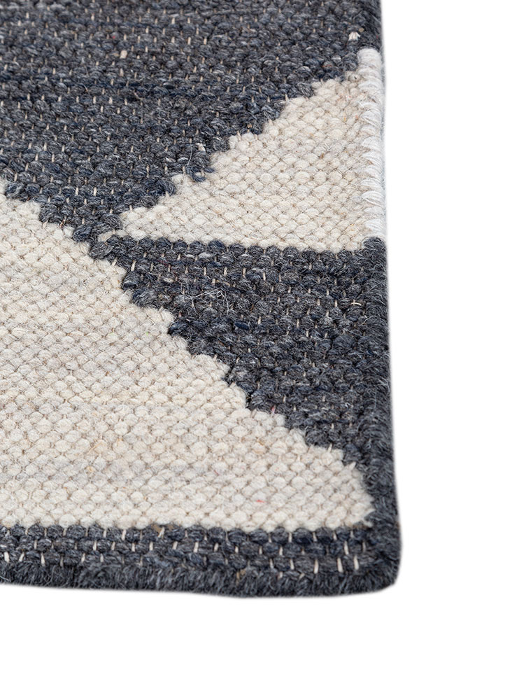 checkers grey and black wool and viscose flat weaves Rug - Corner