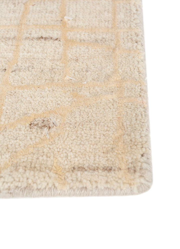 manifest ivory wool and silk hand knotted Rug - Corner