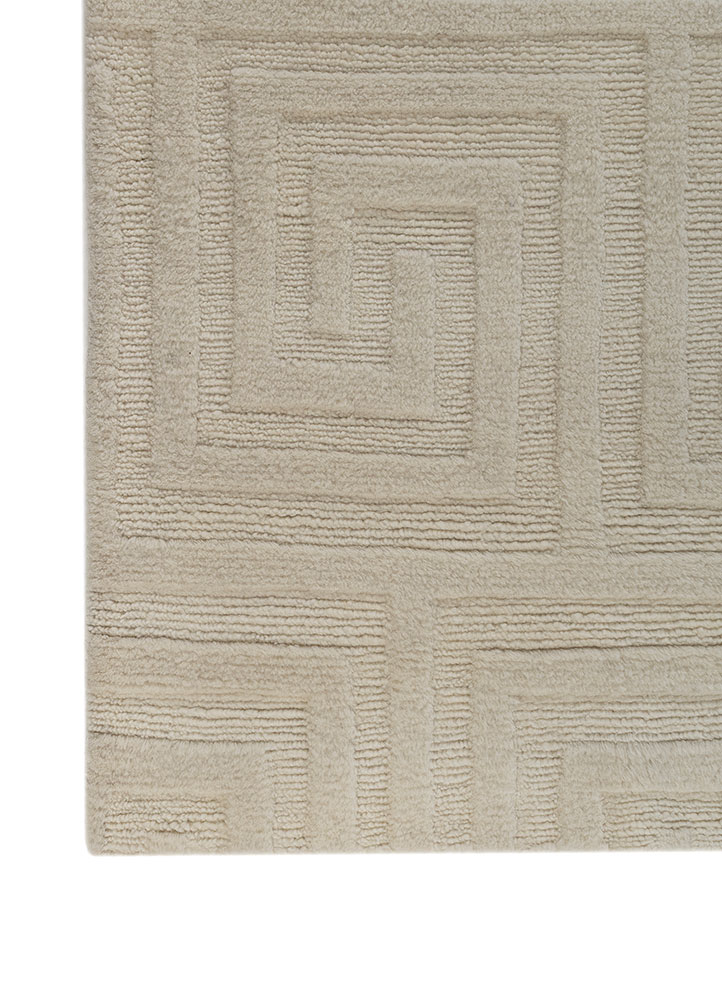 zuri ivory wool hand knotted Rug - Corner