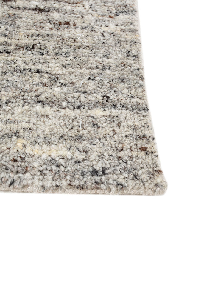 hula ivory wool hand knotted Rug - Corner