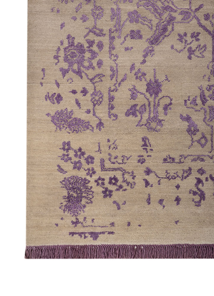 far east ivory wool and silk hand knotted Rug - Corner