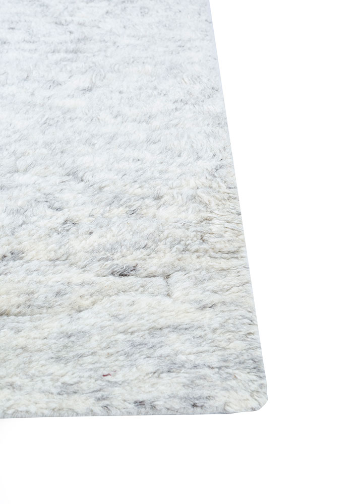 zuri grey and black wool hand knotted Rug - Corner