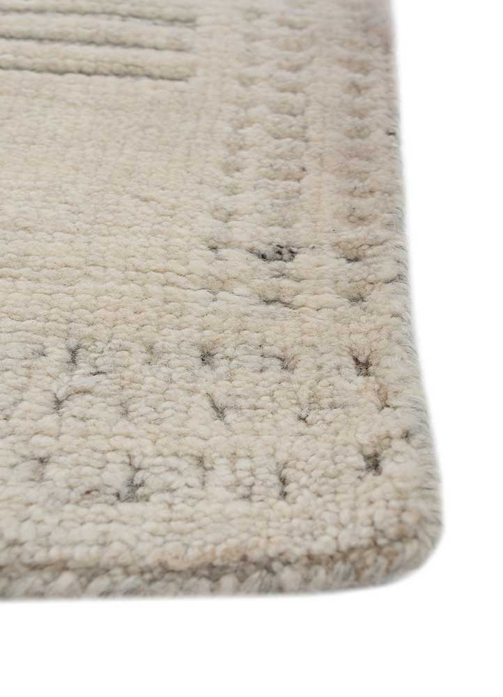 zuri ivory wool hand knotted Rug - Corner