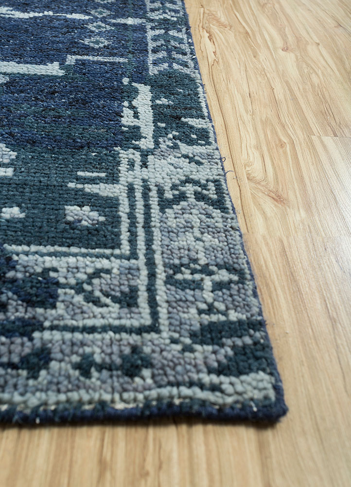 viscaya blue wool hand knotted Rug - Corner