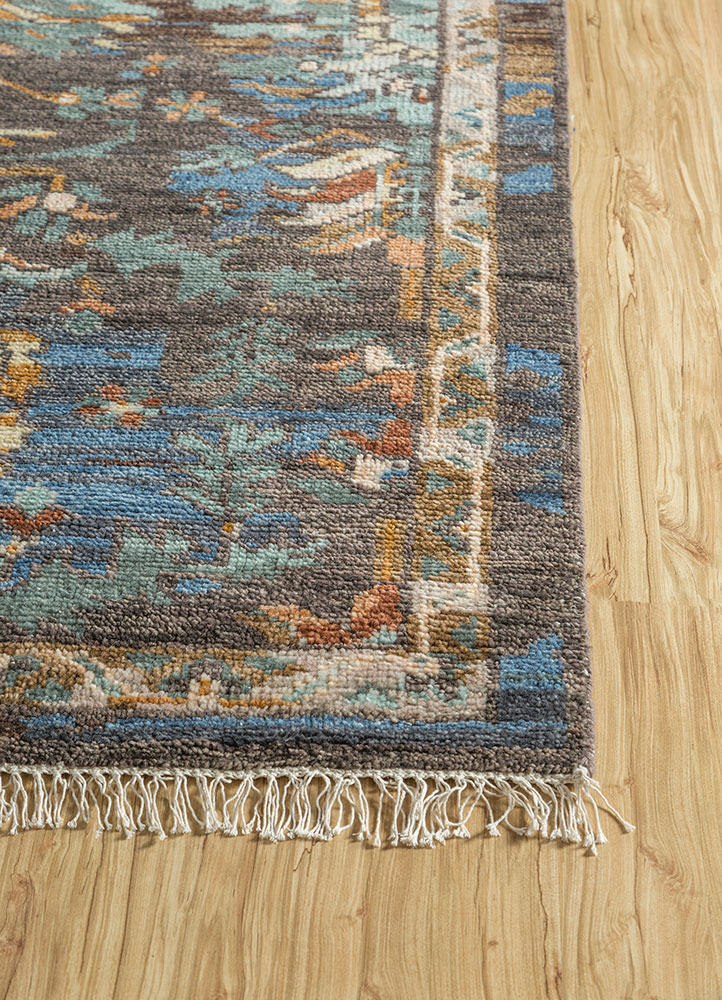 savana grey and black wool hand knotted Rug - Corner