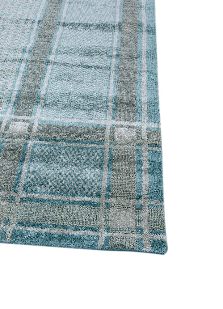 blythe blue wool and bamboo silk hand knotted Rug - Corner