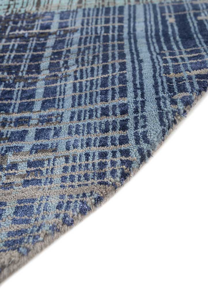 unstring by kavi grey and black wool and bamboo silk hand knotted Rug - Corner