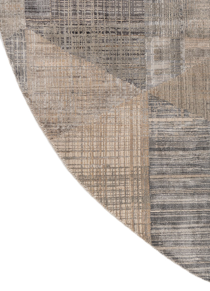 aprezo ivory wool and bamboo silk hand knotted Rug - Corner