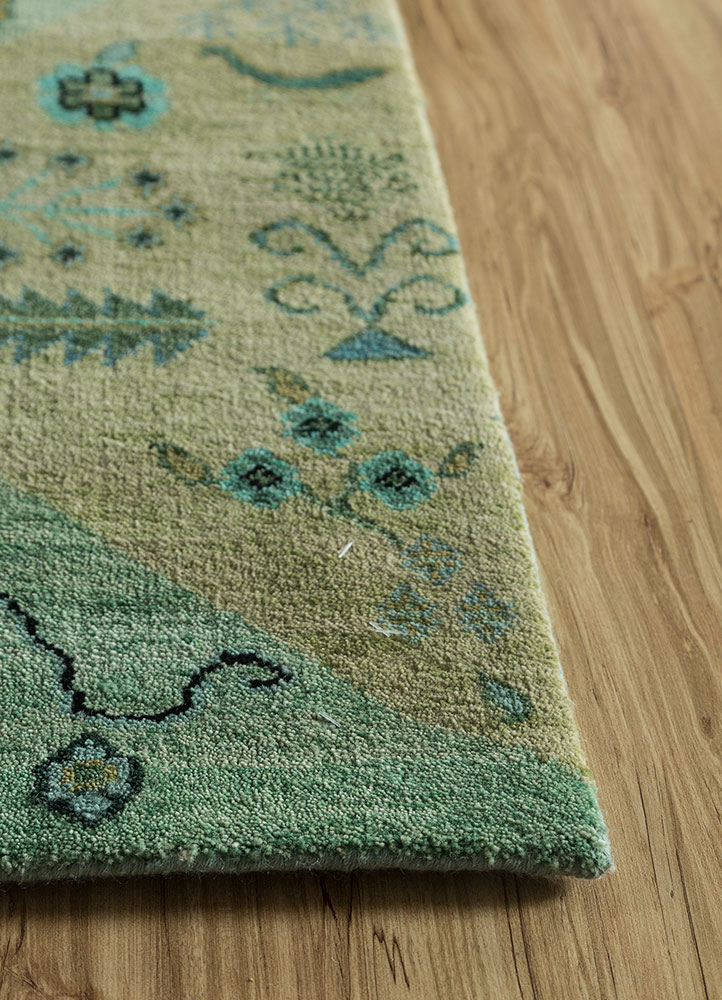manchaha green wool hand knotted Rug - Corner