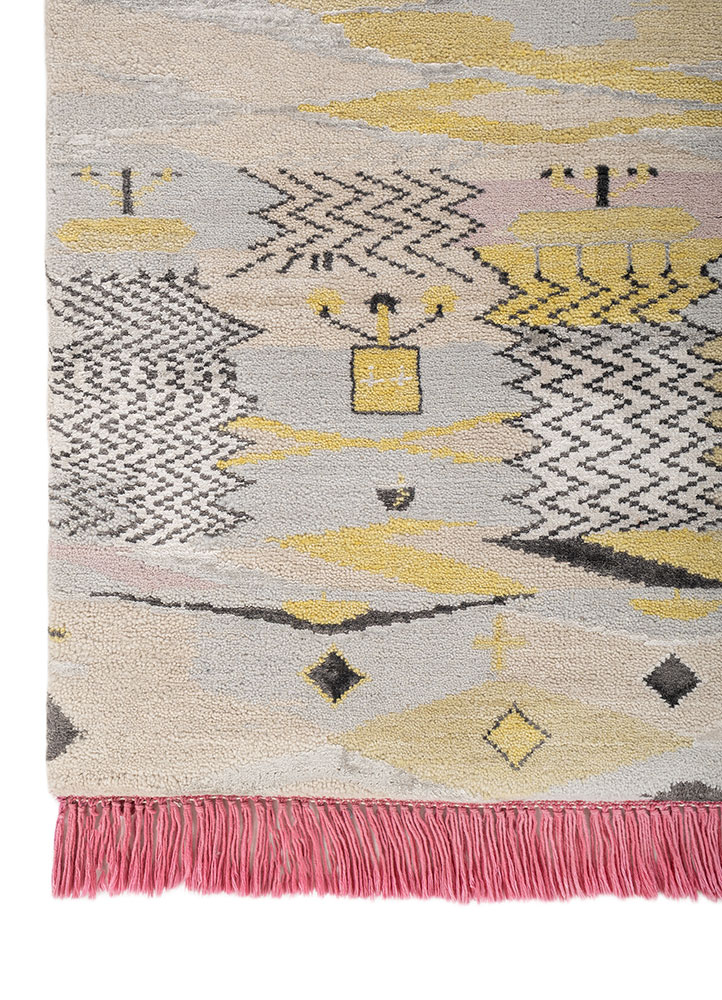 manchaha ivory wool and bamboo silk hand knotted Rug - Corner