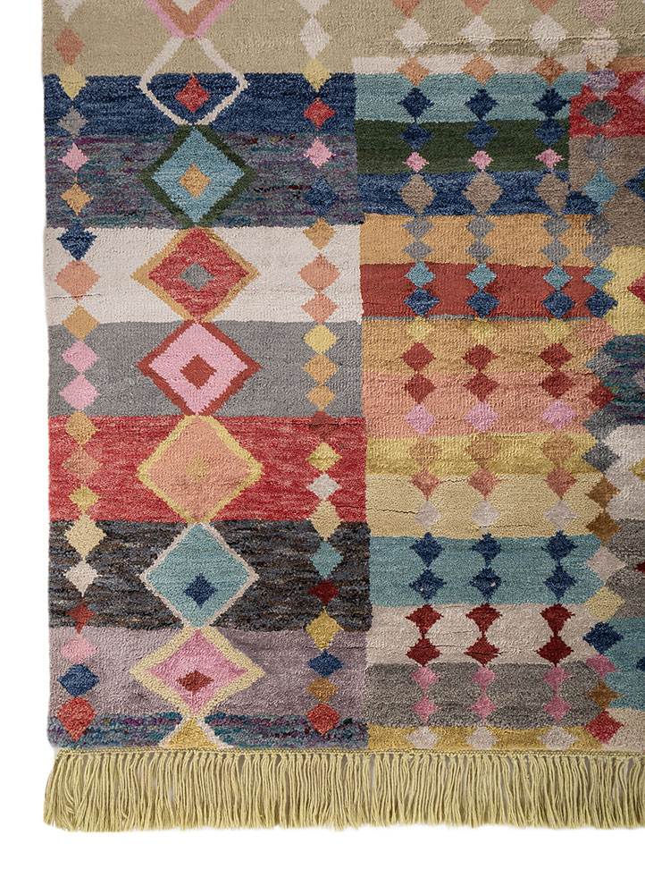 manchaha red and orange wool and bamboo silk hand knotted Rug - Corner
