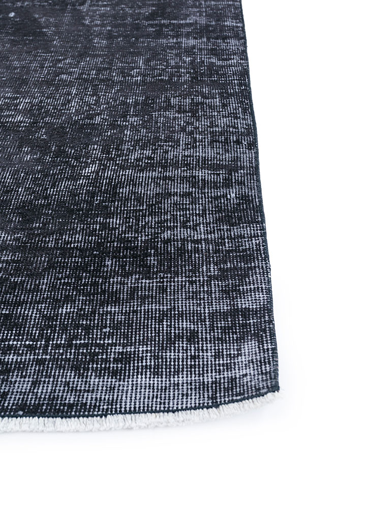 lacuna grey and black wool hand knotted Rug - Corner