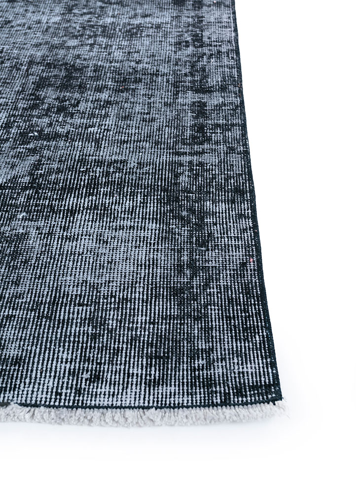 lacuna grey and black wool hand knotted Rug - Corner