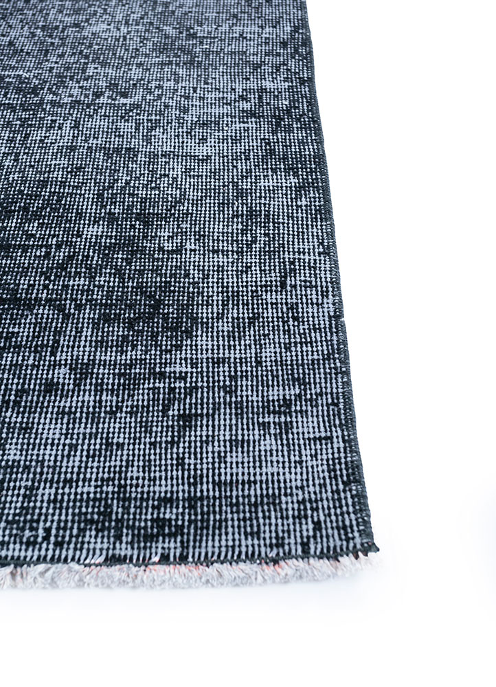 lacuna grey and black wool hand knotted Rug - Corner