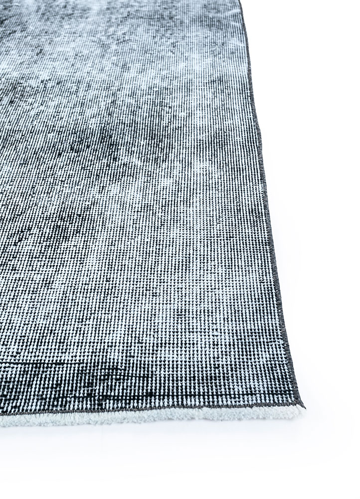 lacuna grey and black wool hand knotted Rug - Corner