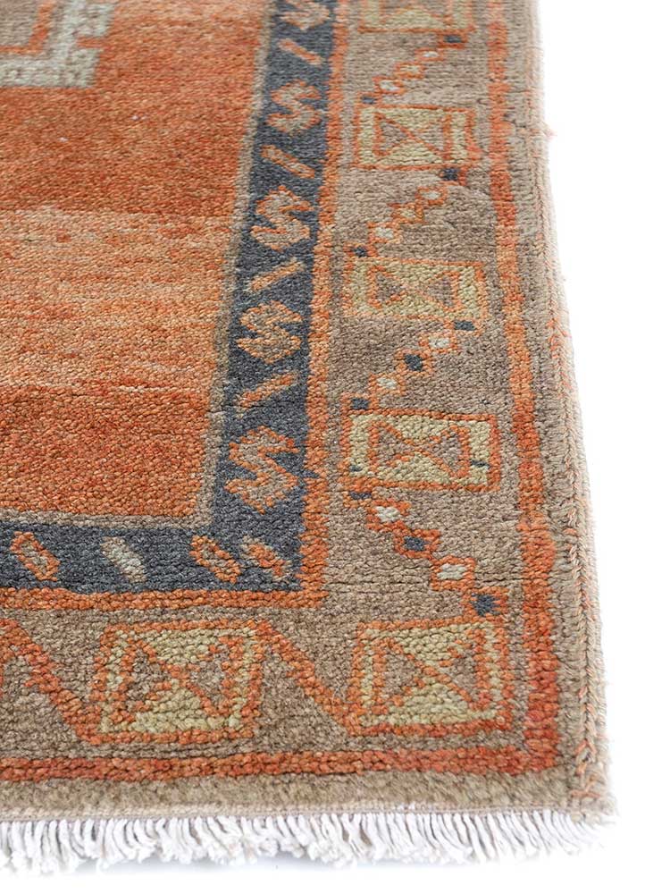 nuray red and orange wool hand knotted Rug - Corner