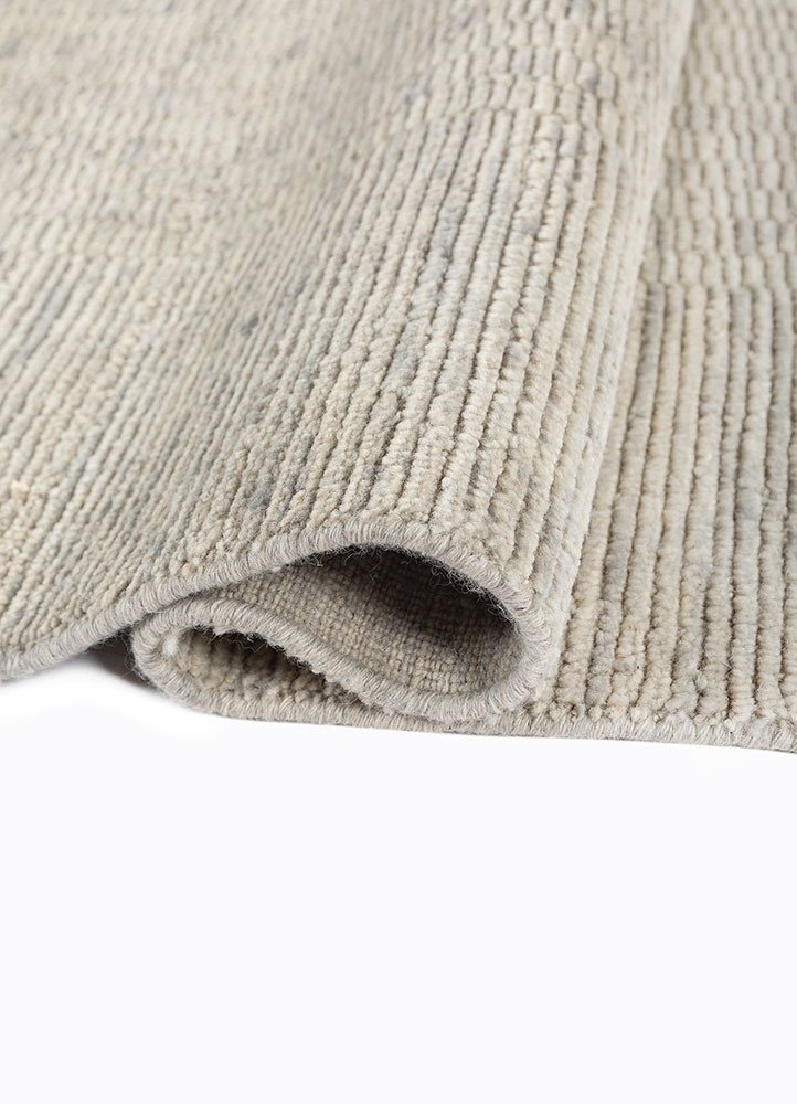 saga ivory wool hand loom Rug - FloorShot