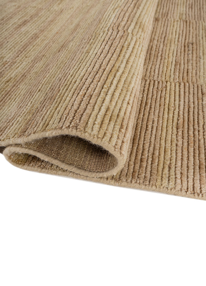saga gold wool hand loom Rug - FloorShot