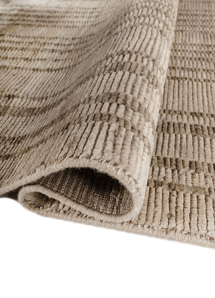 saga gold wool hand loom Rug - FloorShot