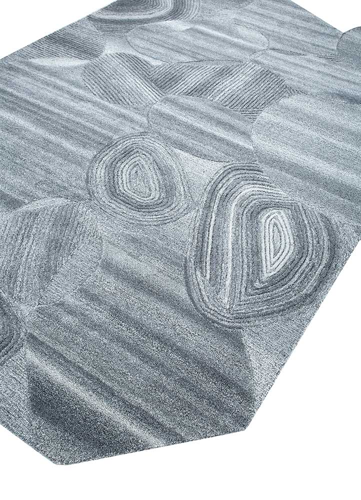 pathways grey and black wool and viscose hand tufted Rug - FloorShot