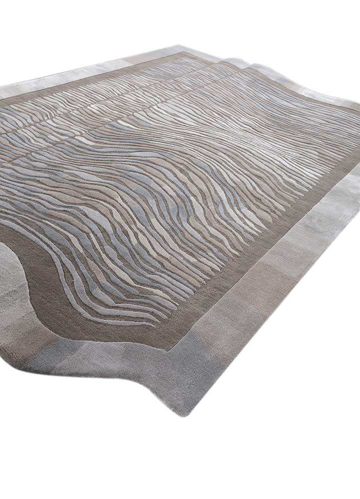 infini blue wool and viscose hand tufted Rug - FloorShot
