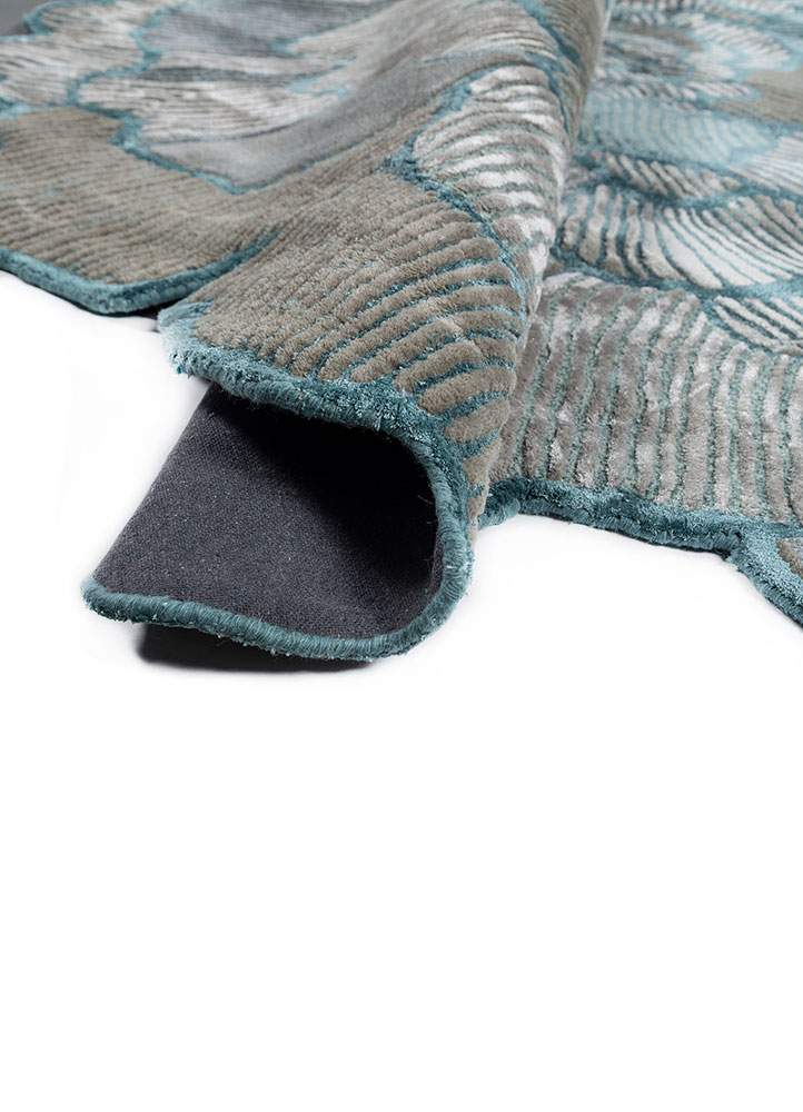 aurelia blue wool and viscose hand tufted Rug - FloorShot