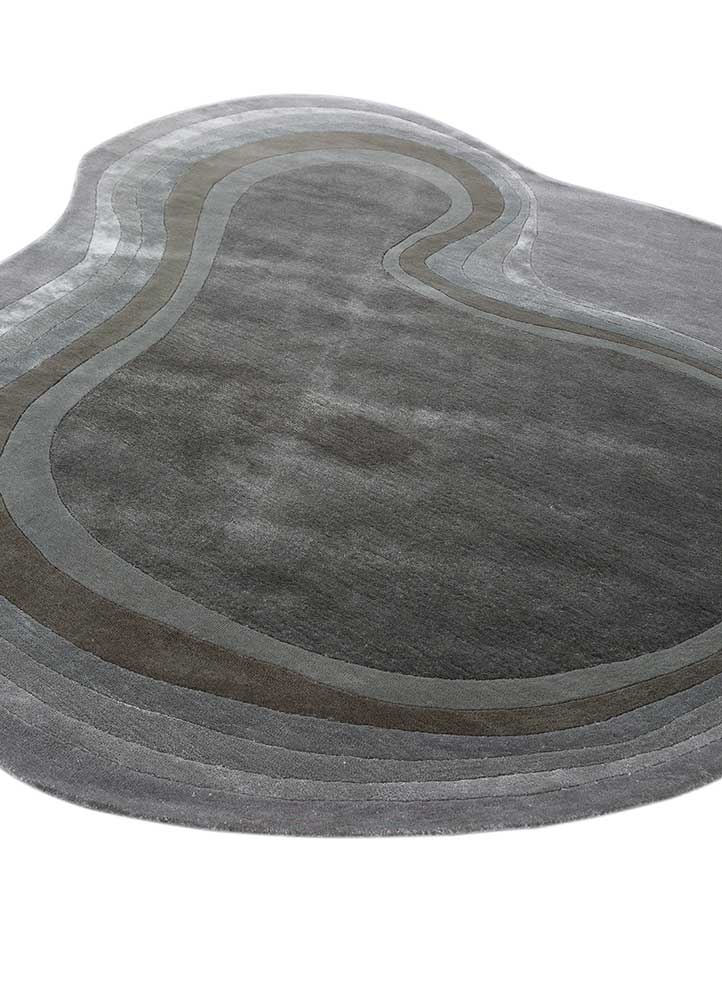 come around green wool and viscose hand tufted Rug - FloorShot