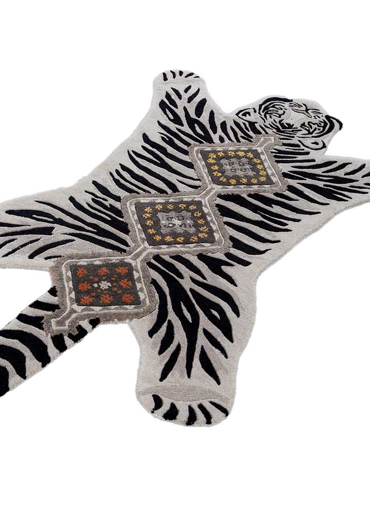 wild wanderlust ivory wool and viscose hand tufted Rug - FloorShot