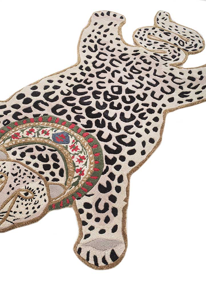 wild wanderlust ivory wool and viscose hand tufted Rug - FloorShot