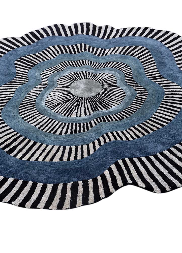 adrift grey and black wool and viscose hand tufted Rug - FloorShot