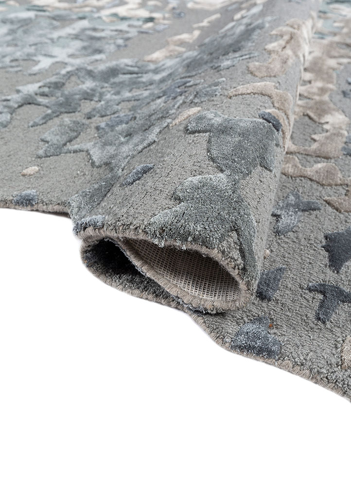 genesis blue wool and viscose hand tufted Rug - FloorShot