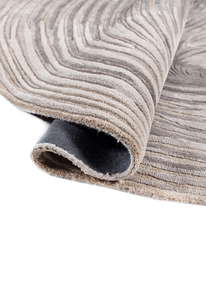 infini grey and black wool and viscose hand tufted Rug - FloorShot