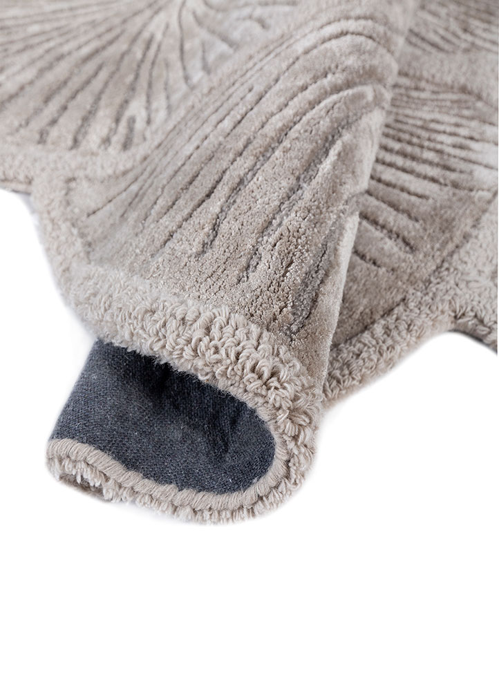 aurelia grey and black wool and viscose hand tufted Rug - FloorShot