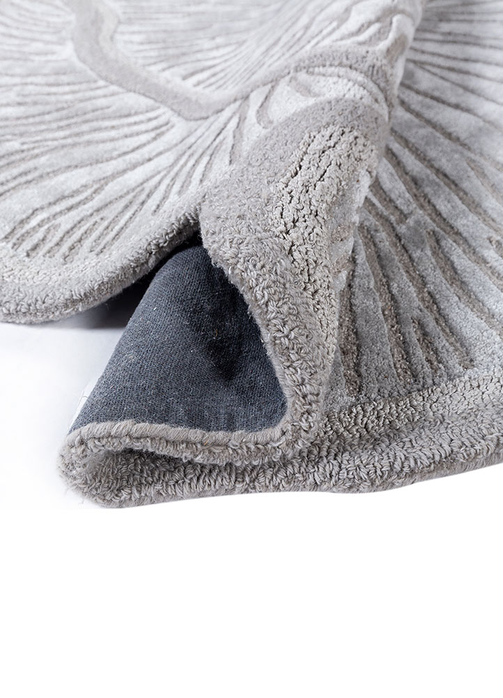 aurelia grey and black wool and viscose hand tufted Rug - FloorShot